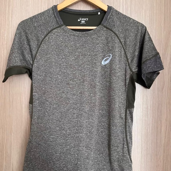 Asics Men's Charcoal and Olive Short Sleeve Tee - Picture 1 of 2